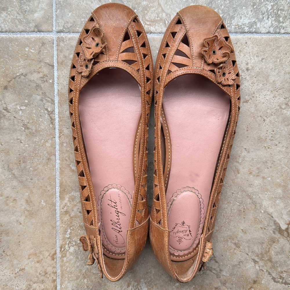 Miss Albright Leather Ballet Flats Anthropologie Laser Cutout 3D Flowers Size 10